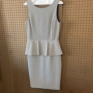 Banana Republic dress size 6 polyester cotton and spandex material.
